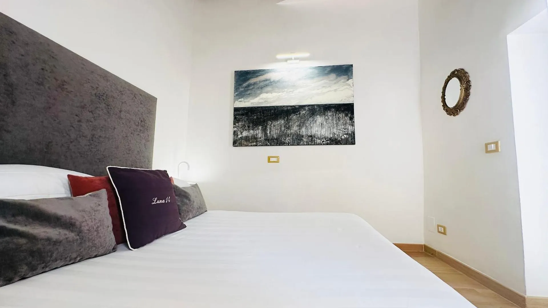 Luna 14 - Charming Suite Perugia